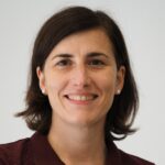 Dña. Carmen Valero Arregui